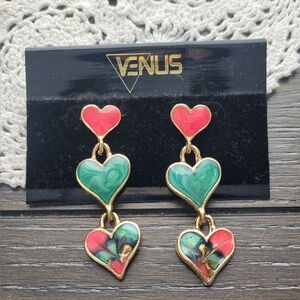Vintage Venus enamel hearts gold tone drop earrings - stamped made in USA - Mint
